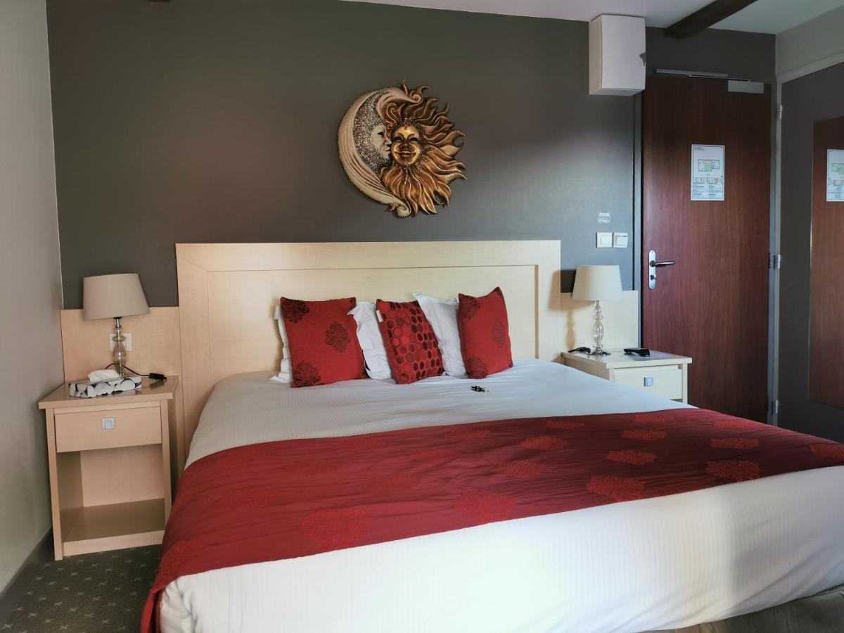 Hotel Les Palis Grand-Fougeray Esterno foto